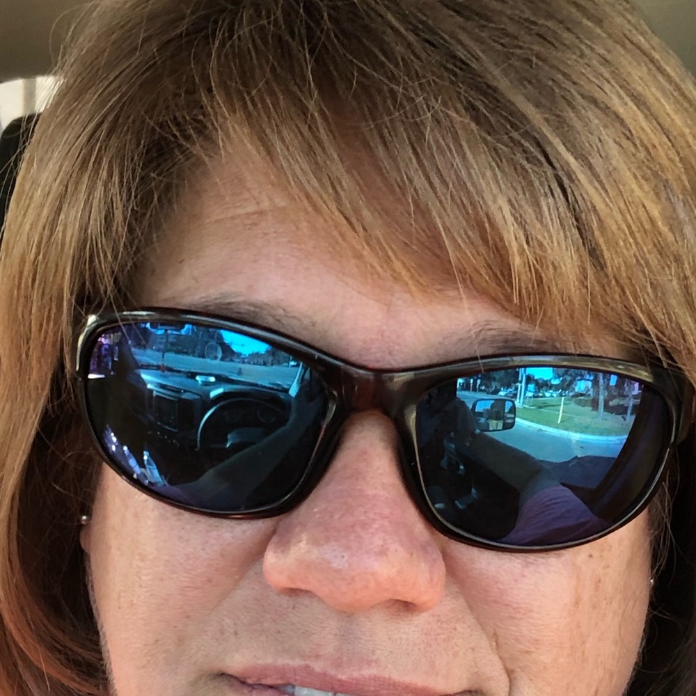 Meet your Posher, Debra